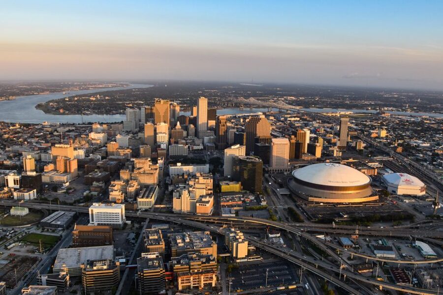 New Orleans: Daytime City Helicopter Tour - The longer city and swamp route