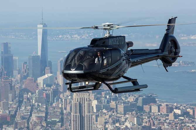 New York Helicopter Tour: City Skyline Experience - From Liberty Island to One World Trade