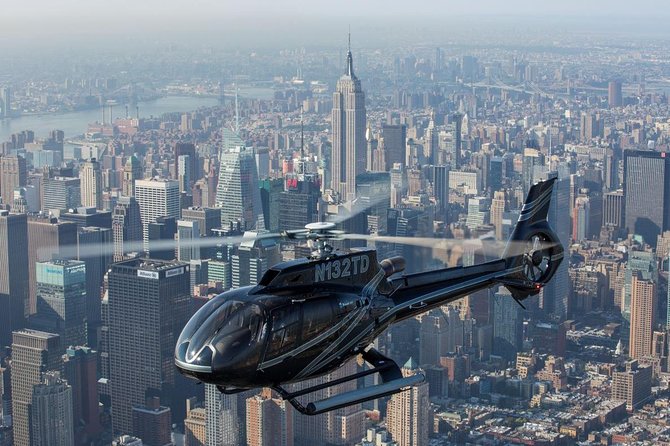 New York Helicopter Tour: City Skyline Experience - Midtown towers, Times Square, and the Hudson