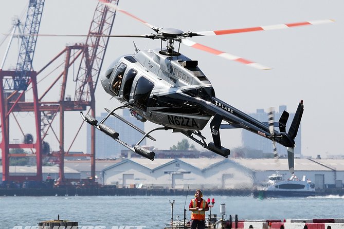 New York Manhattan Scenic Helicopter Tour - The Hudson River and Manhattan’s famous towers