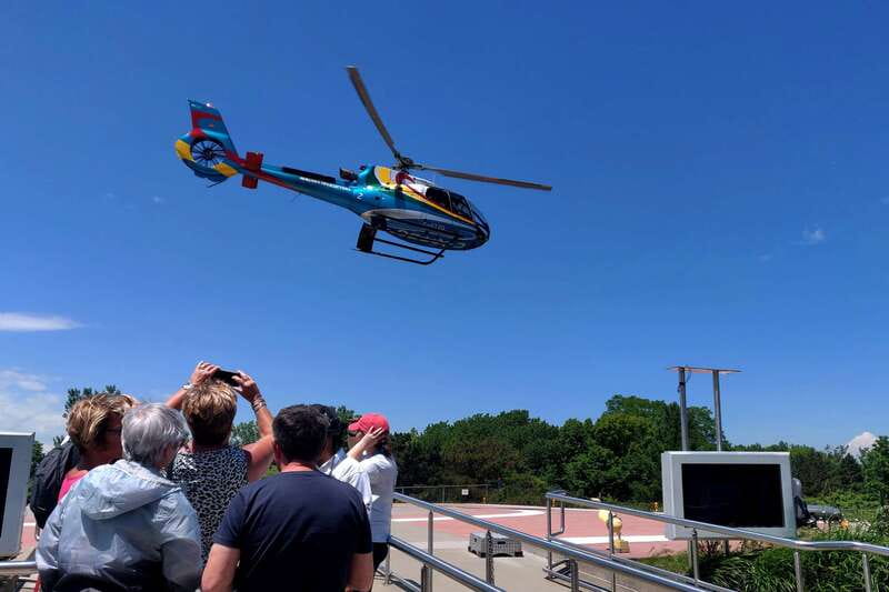 Niagara Falls, Canada: Scenic Helicopter Flight - Queen Victoria Park and Skylon Tower from the air