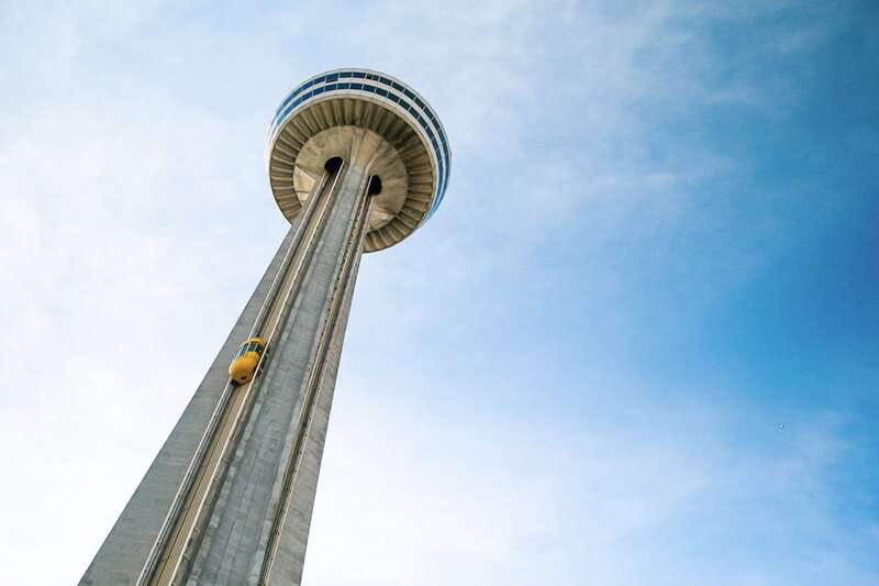 Niagara Falls, ON: Helicopter Ride with Boat & Skylon Lunch - Key points to know before booking