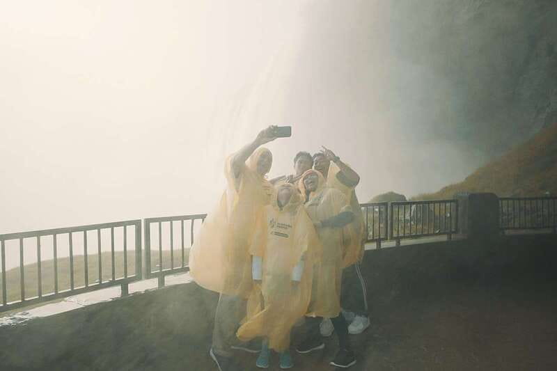 Niagara Falls, ON: Helicopter Ride with Boat & Skylon Lunch - The driving tour fills in the details