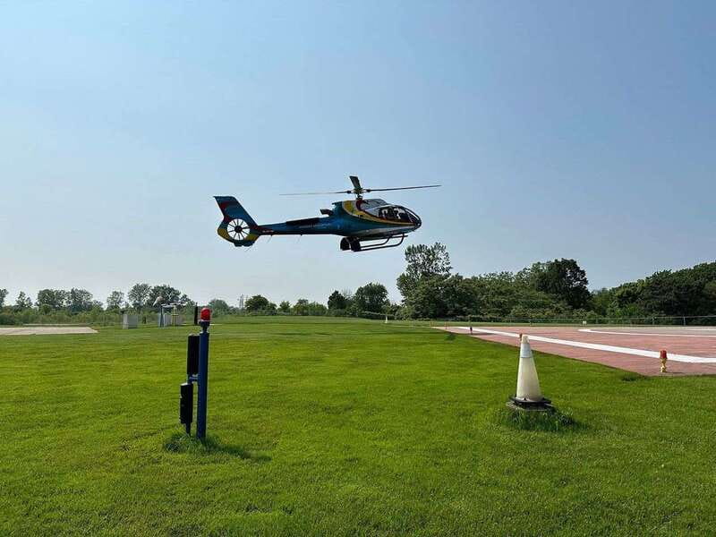 Niagara Falls: Private Half-Day Tour with Boat & Helicopter - What the $317 price means