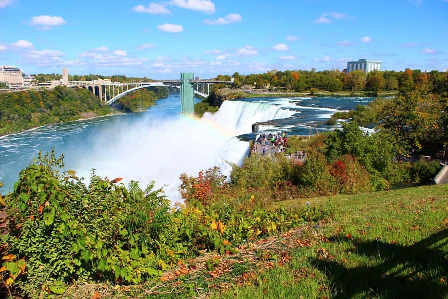 Niagara Falls USA: Boat Tour & Helicopter Ride with Transfer - Cave of the Winds and the Hurricane Deck