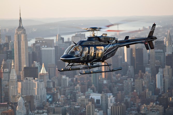 NY Helicopter Tour: Manhattan & Brooklyn (Heliport Fees Incl.) - Midtown towers and Central Park