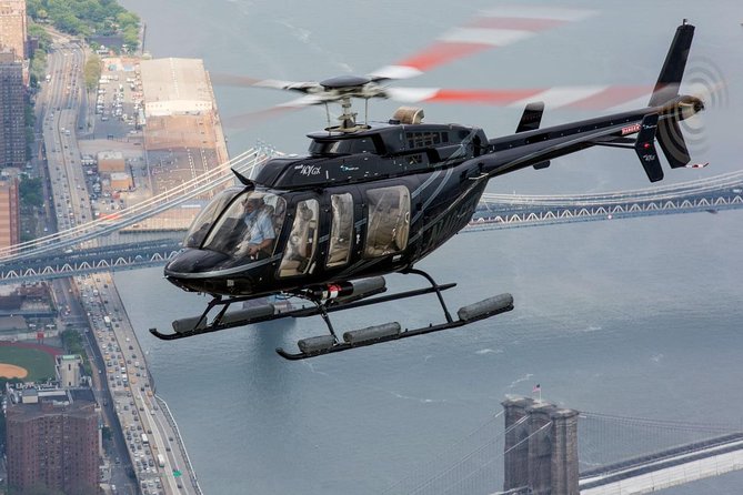 NY Helicopter Tour: Manhattan Highlights (Heliport fees Incl.) - Why the small cabin matters