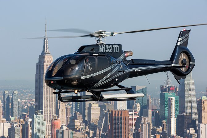NY Helicopter Tour: Ultimate NYC Sightseeing (Heliport fees Incl) - The southern sights: Brooklyn Bridge, Liberty, and Lower Manhattan