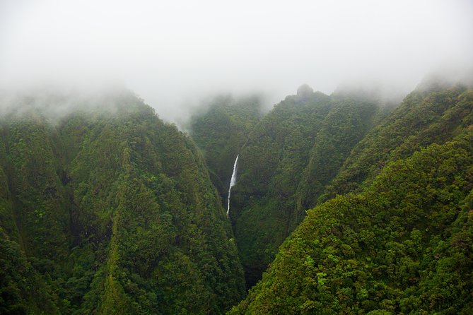 Oahu: Magnum PI Hughes 500 4-Passenger Doors-Off Helicopters - Sacred Falls, Dole Plantation, and the central plain