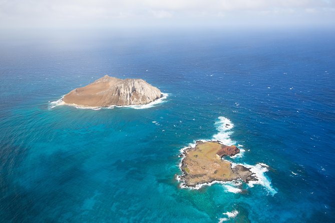 Oahu: Magnum PI Hughes 500 4-Passenger Doors-Off Helicopters - Choosing standard or First Class seating