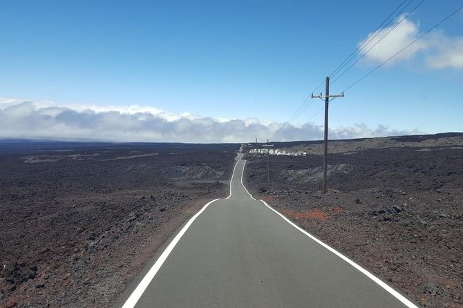 Oahu to Big Island : Big Island Volcano Helicopter Tour & Hilo 1 Day Tour - Rainbow Falls in a 20-minute visit