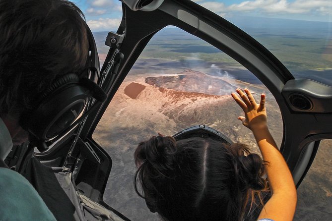 Oahu to Big Island : Big Island Volcano Helicopter Tour & Hilo 1 Day Tour - What the guides add to the day