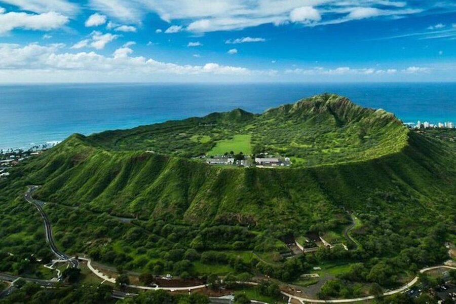 Oahu: Waikiki 20-Minute Doors On / Doors Off Helicopter Tour - Waikiki Beach from above