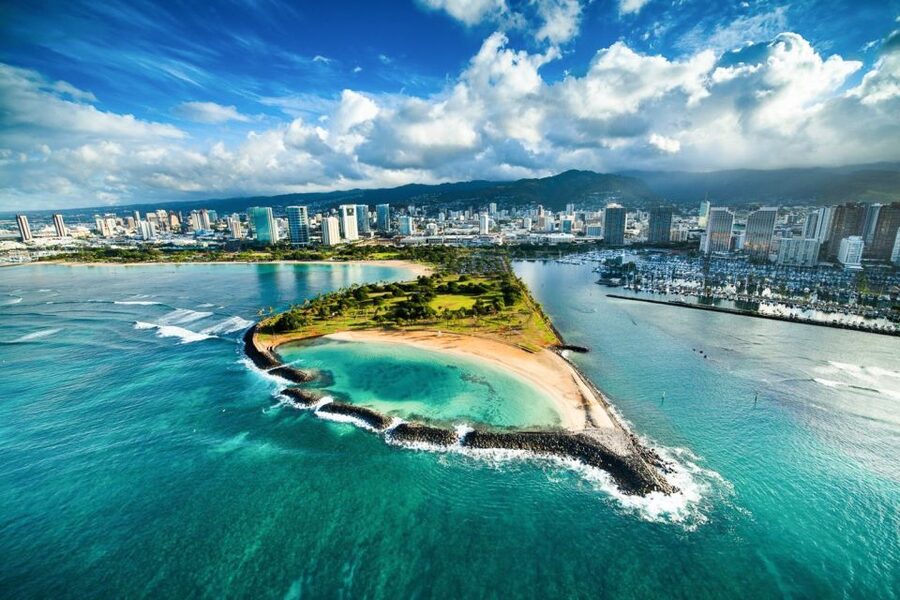 Oahu: Waikiki 20-Minute Doors On / Doors Off Helicopter Tour - Starting over Honolulu Harbor