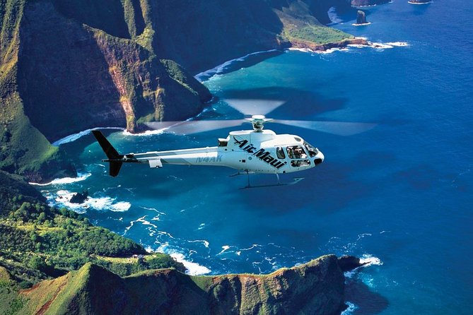 Oceanfront Landing 75-Minute Event Helicopter Tour - Pilot commentary and comfort in the air