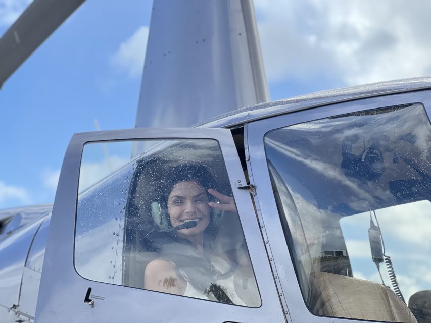 Orlando: Narrated Day Helicopter Flight Over Theme Parks - Photos, windows, and what to bring