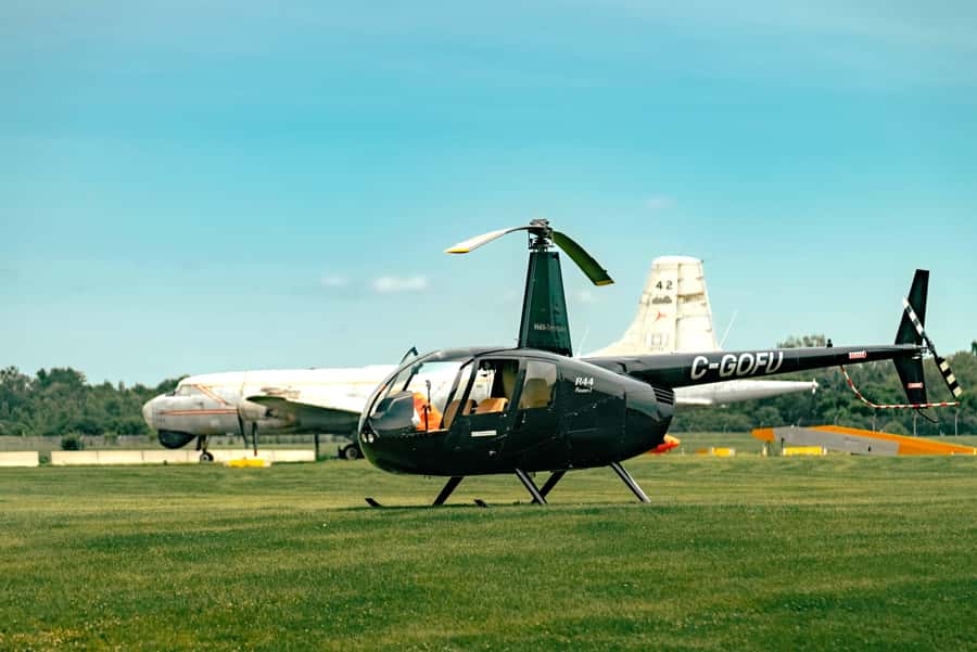 Ottawa: Panoramic helicopter flight (Gatineau Park + downtown) - The Aviation and Space Museum adds real value