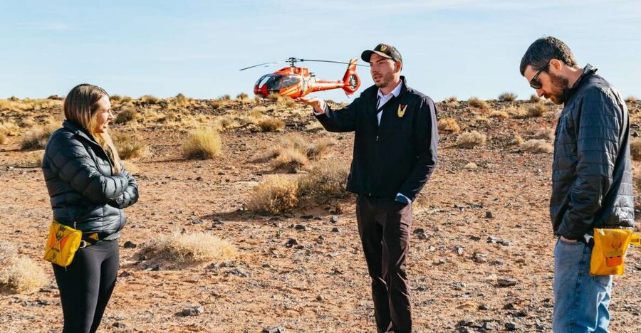 Page: Horseshoe Bend Helicopter Flight & Tower Butte Landing - Practical advice for a smoother flight