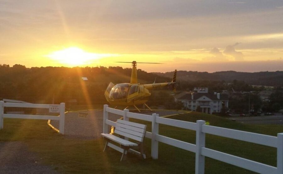 Pigeon Forge: Helicopter Tour of Gatllinburg - Sevierville and the Pigeon Forge Parkway