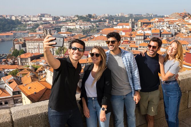 Porto 360°: Helicopter Flight, Guided Walking Tour & River Cruise - Starting at São Bento Railway Station