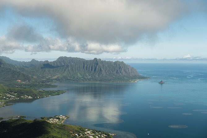 Private 60 Minutes Helicopter Tour in Honolulu - Pearl Harbor from above