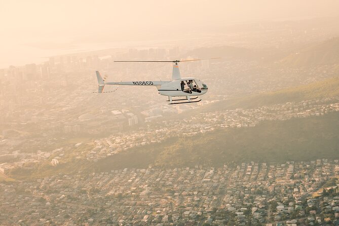 Private 60 Minutes Helicopter Tour in Honolulu - The southeast coast: Hanauma Bay to Makapuu