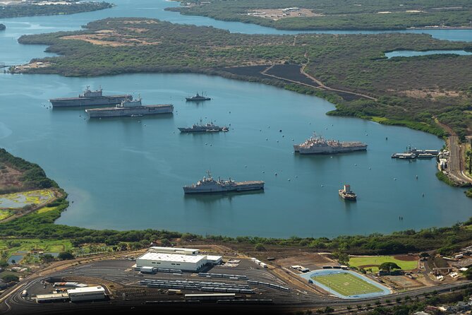 Private 60 Minutes Helicopter Tour in Honolulu - What the private format is worth