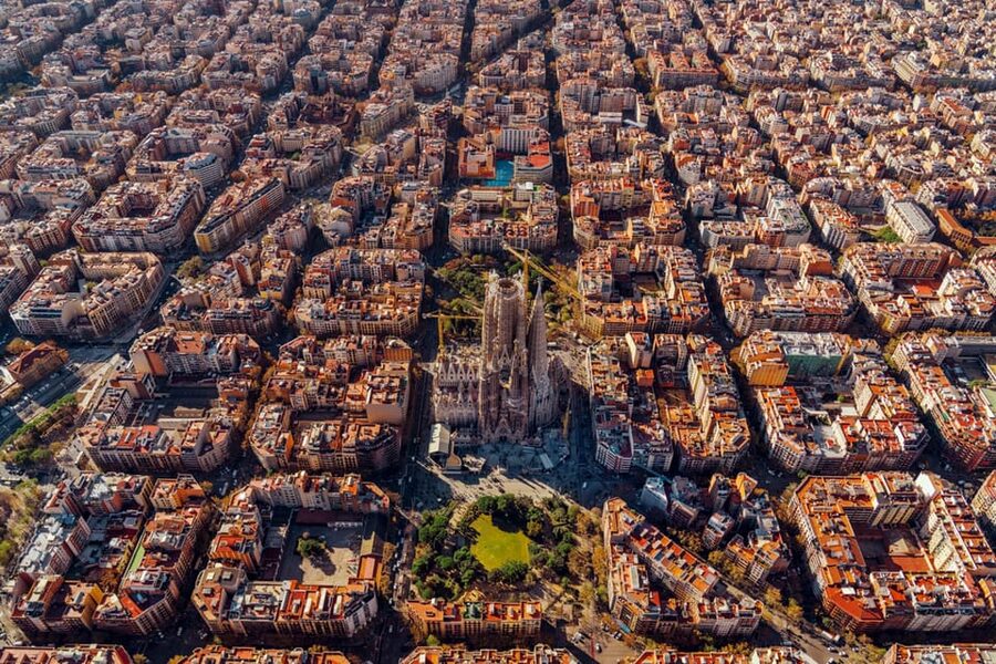 Private Barcelona & Montserrat Helicopter Tour - Barcelona from the Heliport del Port
