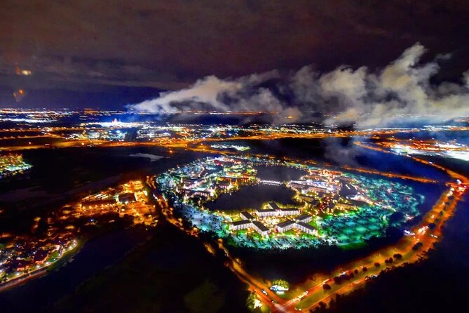 Private Helicopter 77 Miles Fireworks Tour over all Theme Parks - A private aircraft makes the flight feel personal
