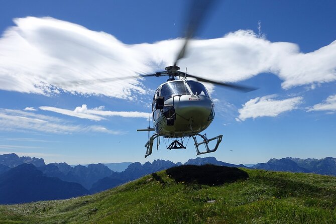 Private helicopter flight to Stockhorn mountain, with view to the Swiss Alps - Bern, Belp Berg, and the View Back to the Airport