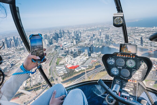 Private Melbourne Skyline Helicopter Ride - Shrine, botanical gardens, and Melbourne’s tallest towers