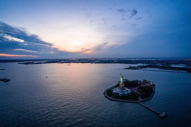 Private New York City Helicopter Tour for 2-6 from Westchester - Timing the experience for daylight, sunset, or night