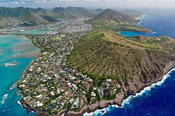 Private Oʻahu Helicopter Experience: All Window Seats - North Shore surf country