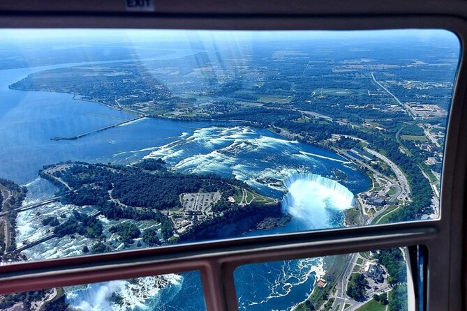 Private Tour: Romantic Niagara Falls Helicopter Flight - Standard or Deluxe: which flight makes sense?
