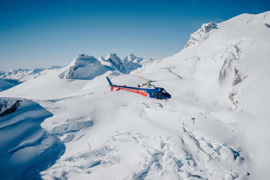 Queenstown: 50-Minute Southern Glacier Helicopter Flight - The first 20 minutes, forest, ice, and Mount Aspiring