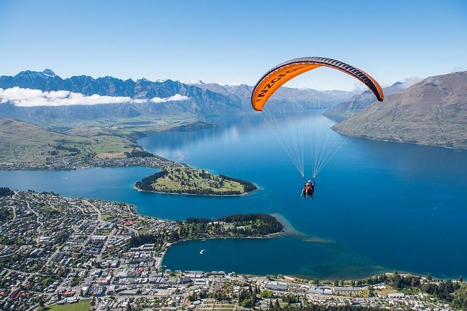 Queenstown Heli-Snowmobiling Adventure - Why the small group changes the value