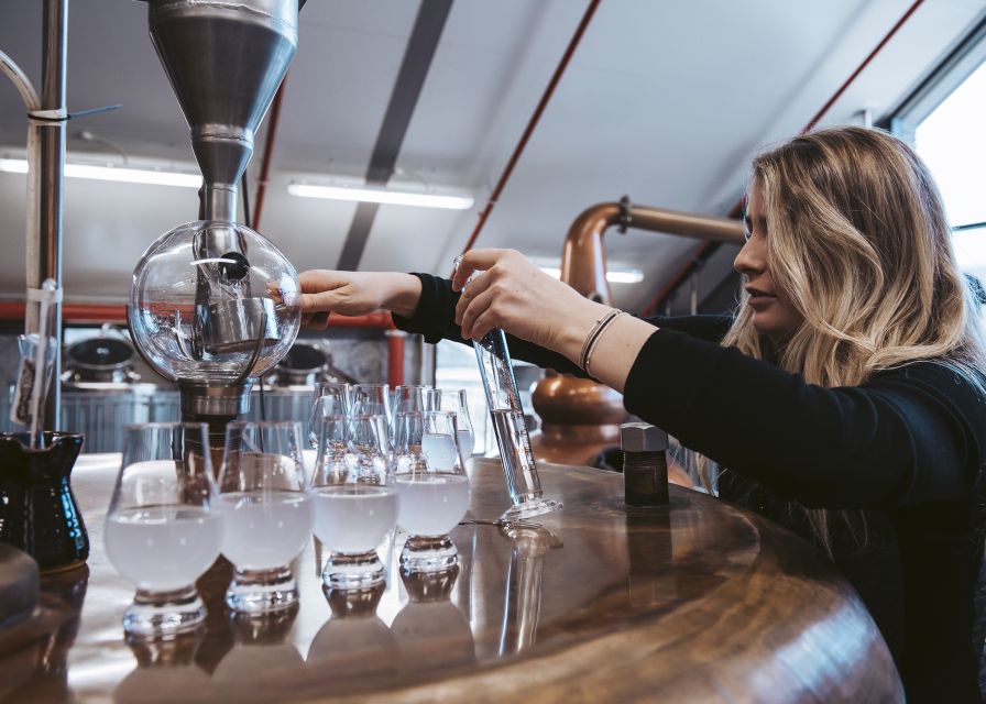 Queenstown: Helicopter Flight and Gin Tasting Tour - Cardrona Distillery: the most substantial stop