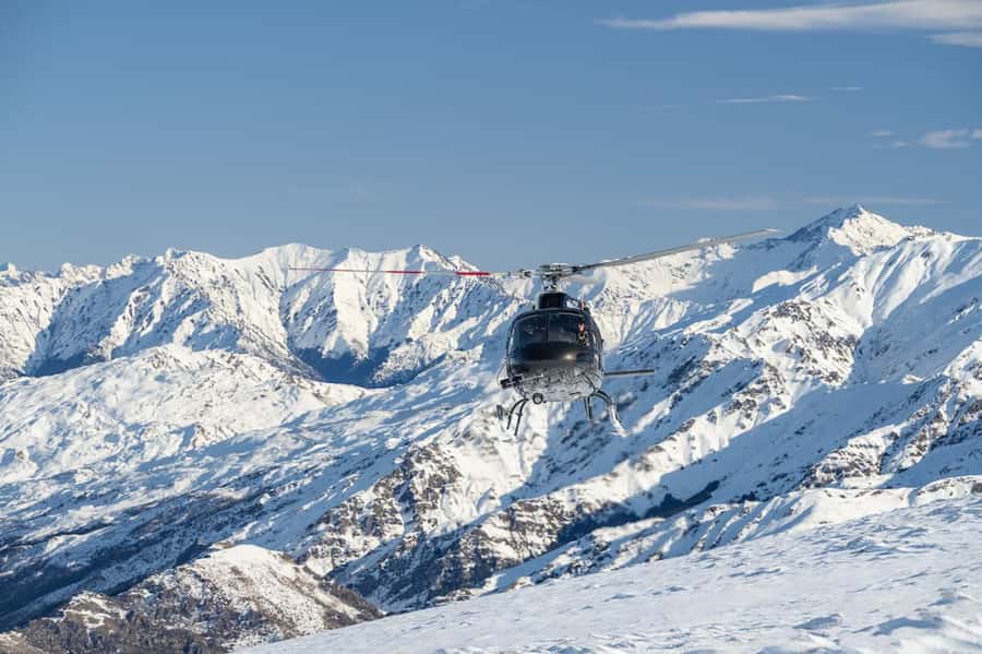 Queenstown Helicopter Flight with Snow Landing | 30 mins - The first view of Queenstown from above