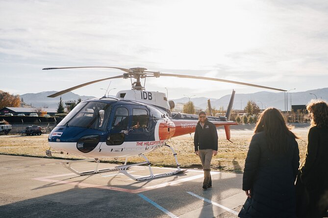 Queenstown: Pilot's Choice Helicopter Flight with alpine landing - Starting at the Queenstown base