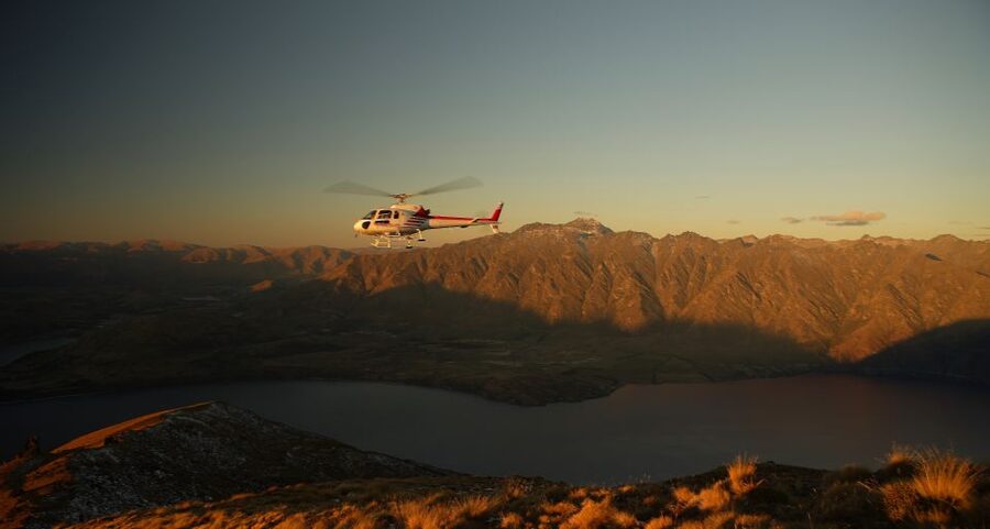 Queenstown: Remarkables Helicopter Flight & Alpine Landing - What the pilot adds to the scenery