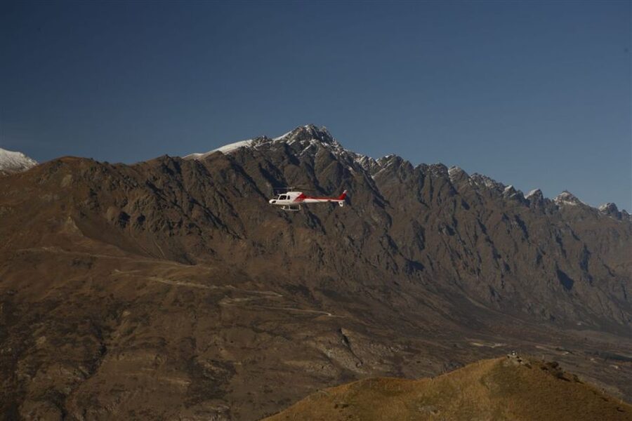 Queenstown: Remarkables Helicopter Flight & Alpine Landing - Who will enjoy this most?