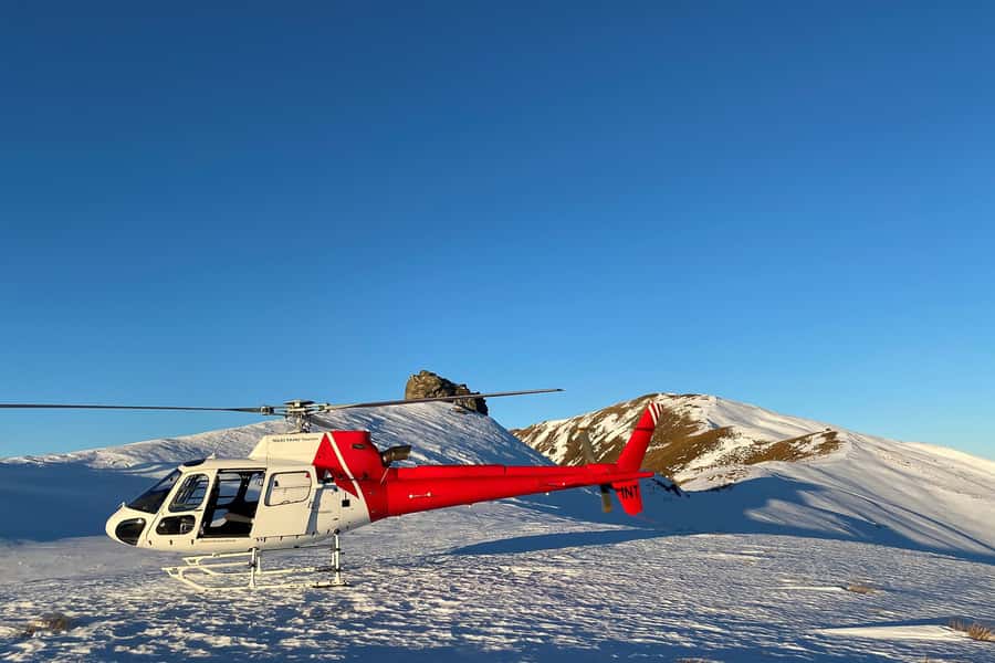 Queenstown: Scenic Alpine Heli-Flight - The Whakatipu Basin from above