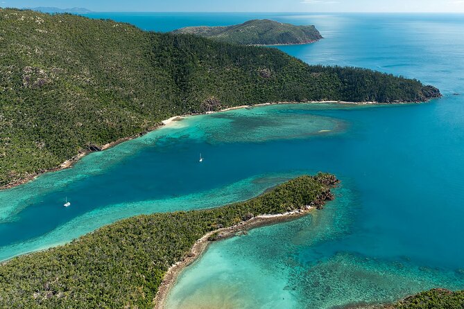 Reef & Whitehaven Spectacular - 60 Minute Helicopter Tour - Hayman Island and Hook Island on the return
