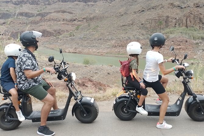 Rent e-Scooter 2 seater from 1 untill 4 Hour : Explore Maspalomas - A flexible way to see Maspalomas