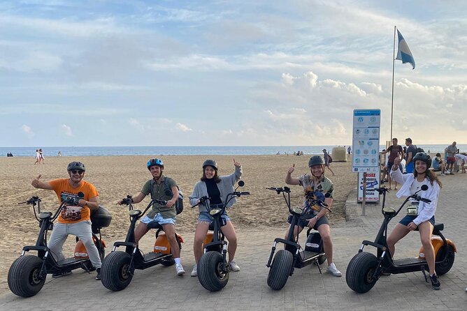 Rent e-Scooter 2 seater from 1 untill 4 Hour : Explore Maspalomas - Playa del Ingles for a practical break