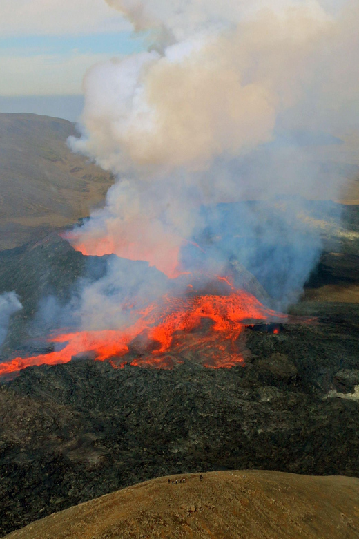 Reykjavik: 45-Minute Volcano Sightseeing Helicopter Tour - Seeing Reykjanes from the air