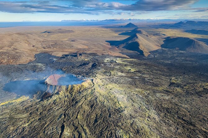 Reykjavik Helicopter Private Tour of Volcanoes - Seeing Fagradalsfjall, Meradalir, and Litli-Hrutur from above