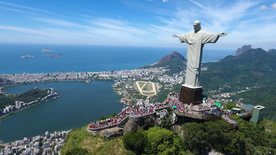 Rio de Janeiro: 30-Min Helicopter Ride with Transfers - Who should book this Rio helicopter ride?