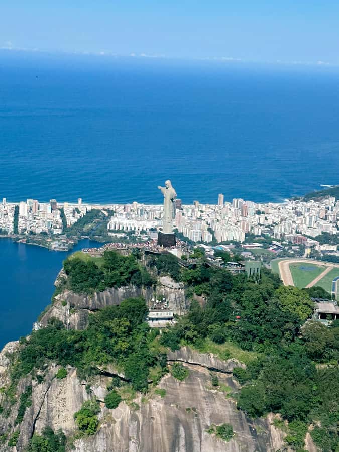 Rio de Janeiro: Helicopter Flight Christ the Redeemer 30 min - What the 30-minute format really gives you
