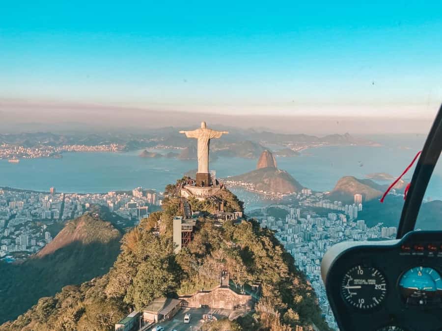 Rio De Janeiro Helicopter Flight Tour - Why Rio makes sense from a helicopter